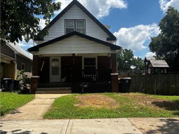 433 OAKLEY Avenue, Kansas City, MO 64123