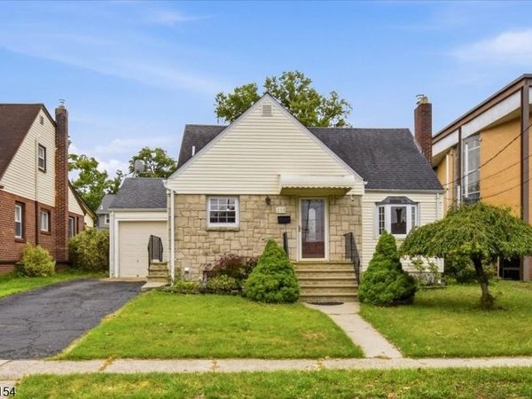 208 Baldwin Ave, New Milford, NJ 07646