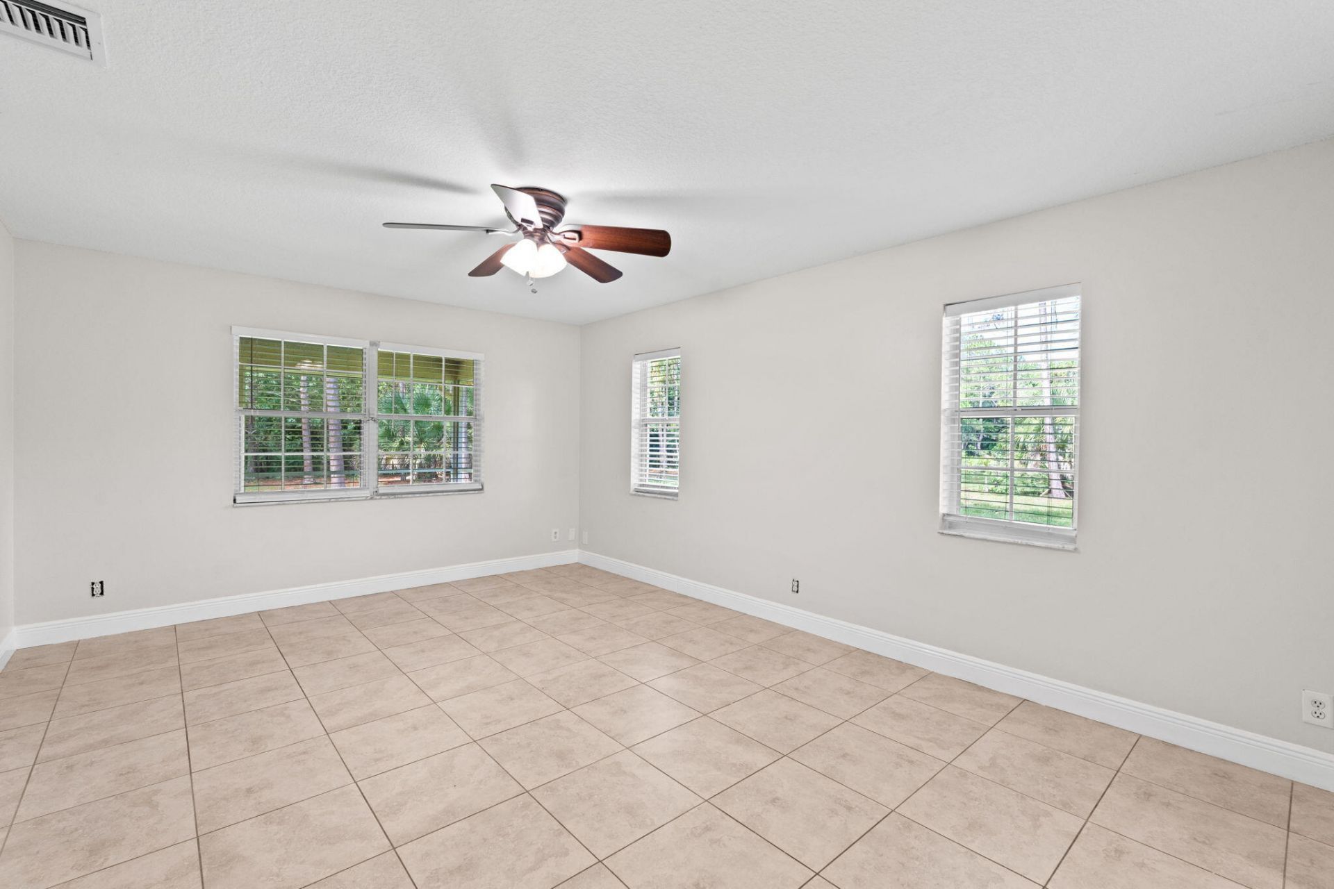 16628 Valencia Boulevard, The Acreage, FL 33470 Photo