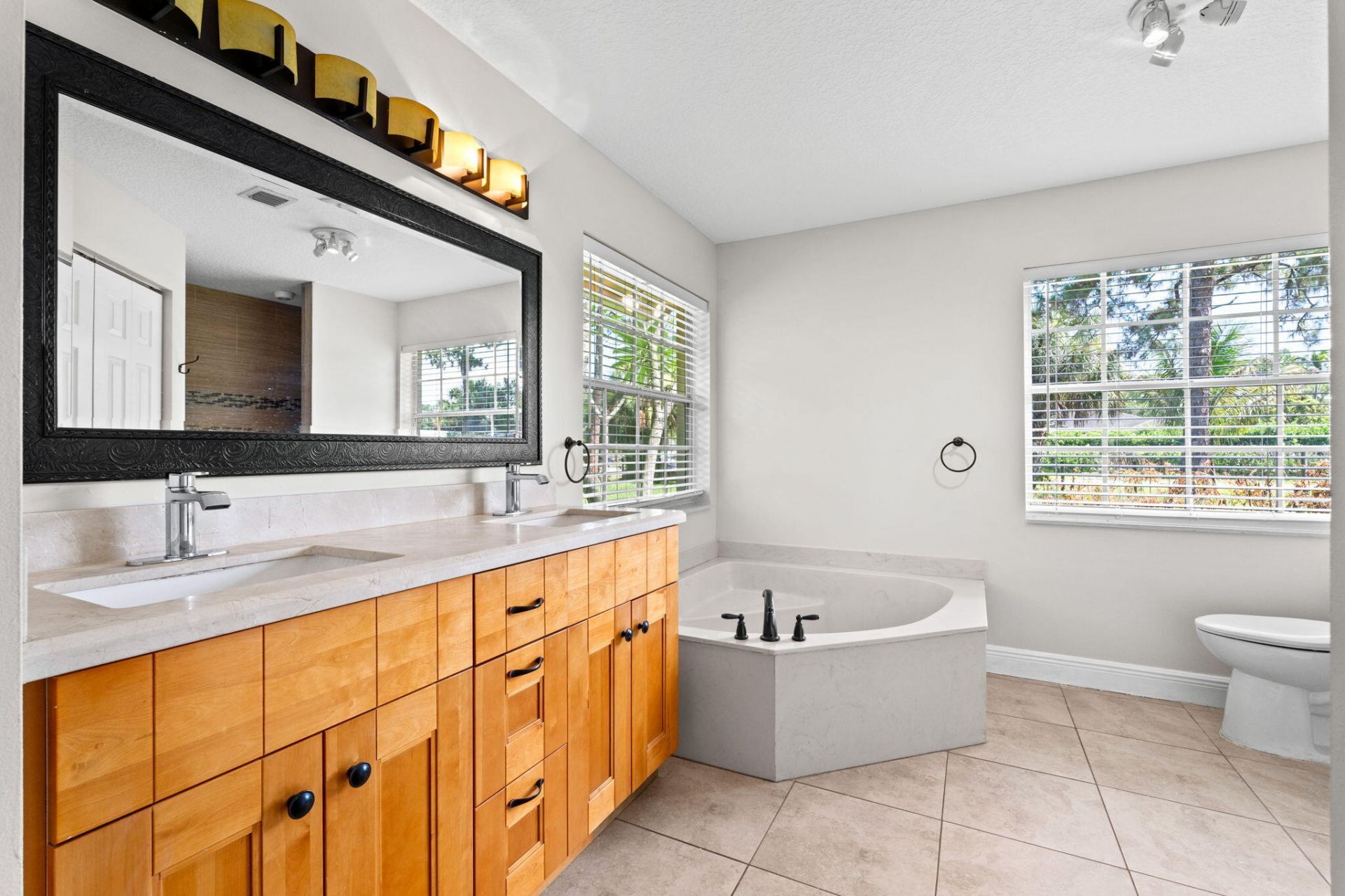 16628 Valencia Boulevard, The Acreage, FL 33470 Photo