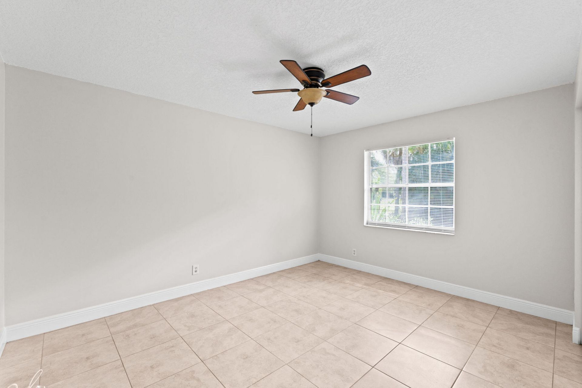 16628 Valencia Boulevard, The Acreage, FL 33470 Photo