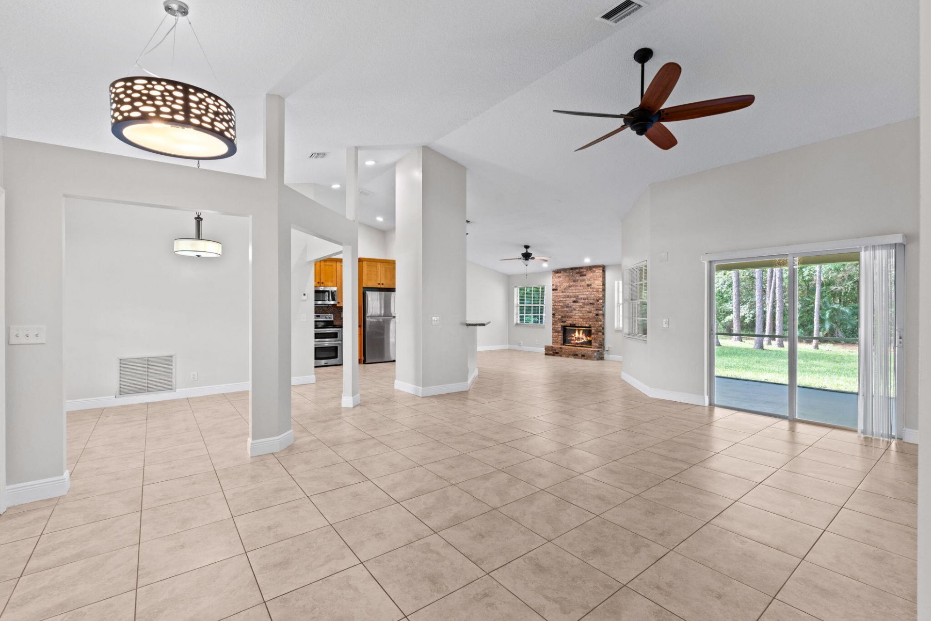 16628 Valencia Boulevard, The Acreage, FL 33470 Photo