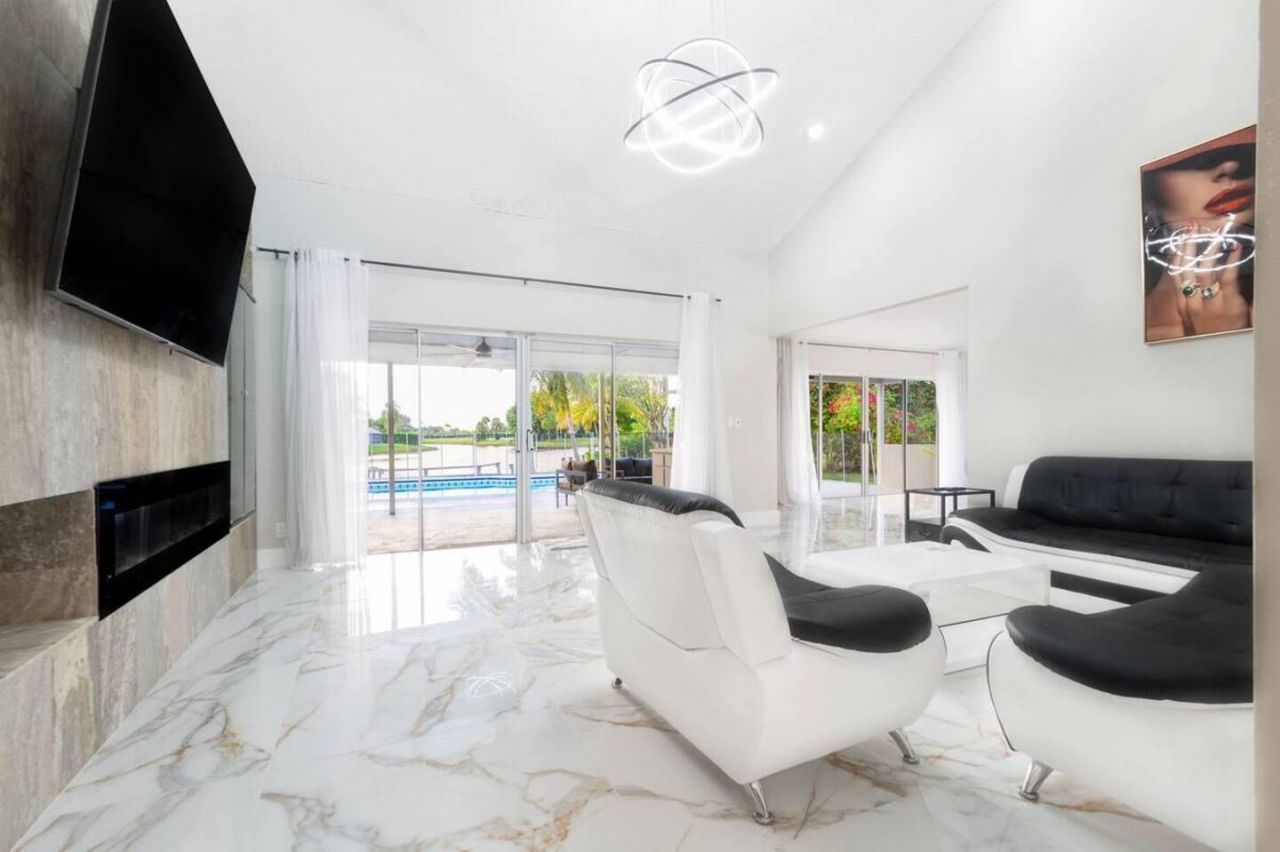 2060 Amesbury Circle, Wellington, FL 33414 Photo