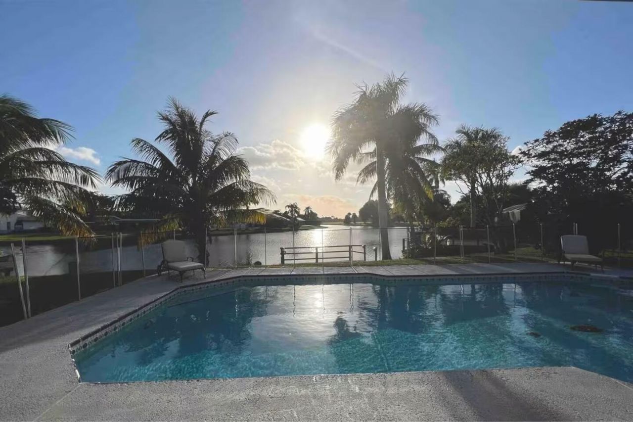 2060 Amesbury Circle, Wellington, FL 33414 Photo