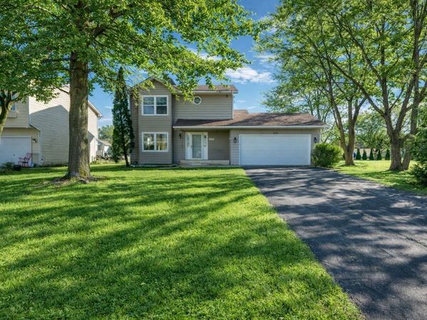 508 Pembroke Road SW, Poplar Grove, IL 61065