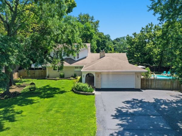 3000 California Avenue , Palatine, IL 60067
