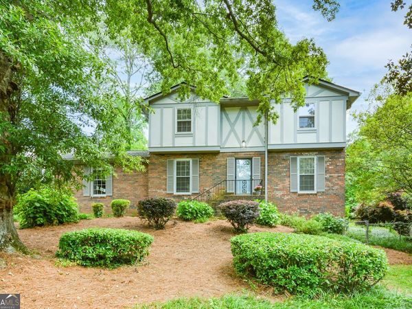 435 Stonebridge Drive, Roswell, GA 30075