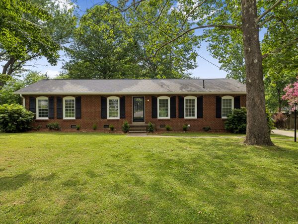 8063 Regency Dr , Nashville, TN 37221