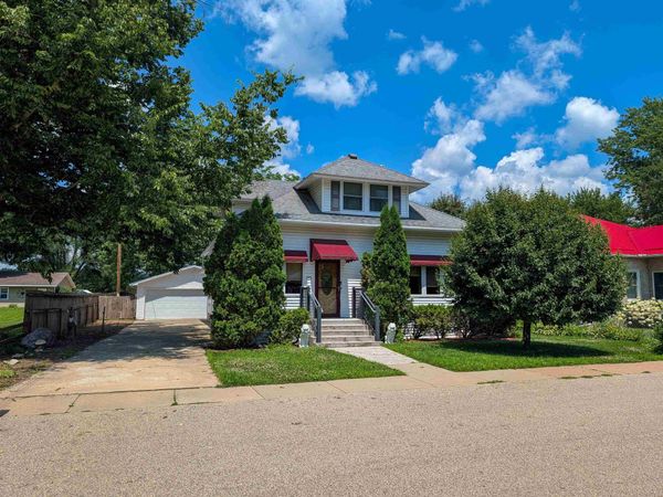 303 Lafollette Street, Blue River, WI 53518