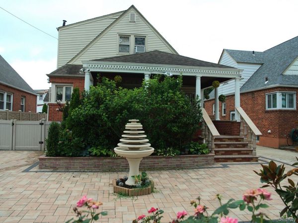 22712 114th Drive , Cambria Heights, NY 11411