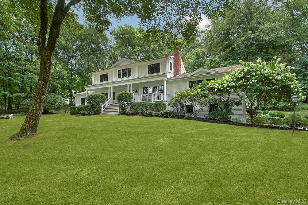 12 Brandon Drive, Mount Kisco, NY 10549 Main Photo