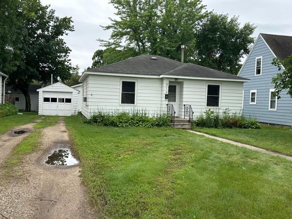 319 Langford Street , Detroit Lakes, MN 56501
