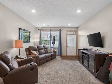 48 River Woods Drive W, Saint Paul Park, MN 55071