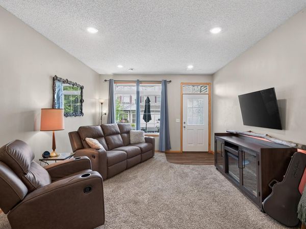 48 River Woods Drive W, Saint Paul Park, MN 55071