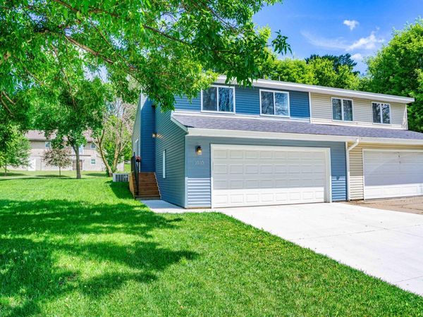 1035 Fox Run Road, Waconia, MN 55387