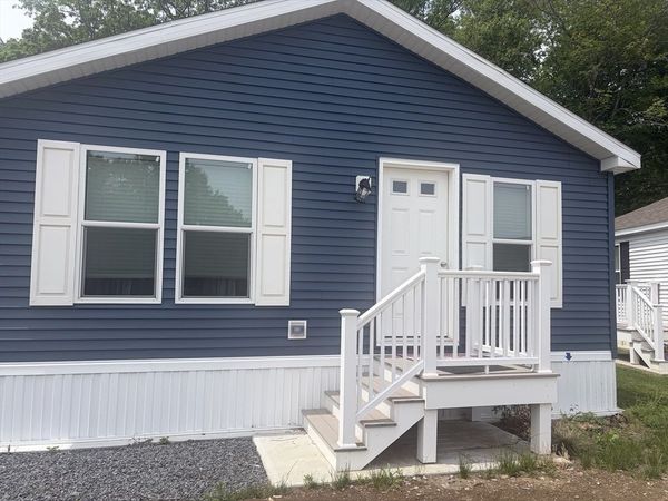 1540 Broadway, Unit 28, Raynham, MA 02767
