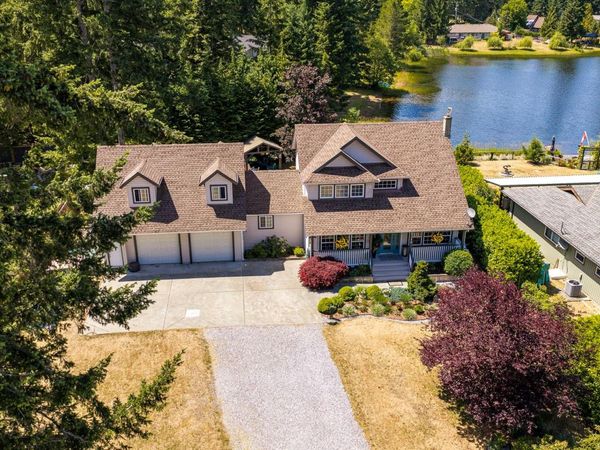 9310 Martin Park Dr , Black Creek, BC V9J 1C4