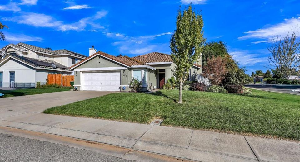 1080 Zumstein Dr, Ripon, CA 95366 Photo