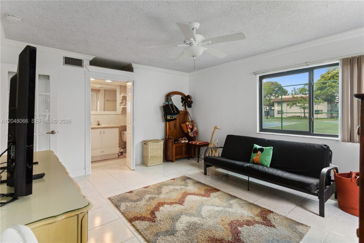 204 E Laurel Dr, Unit 1204, Margate, FL 33326 Photo