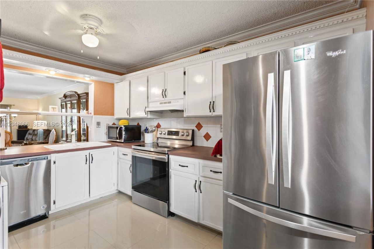 204 E Laurel Dr, Unit 1204, Margate, FL 33326 Photo