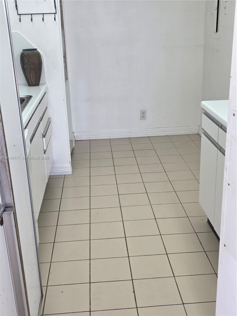 19355 Turnberry Way, Unit 25C, Aventura, FL 33180 Photo