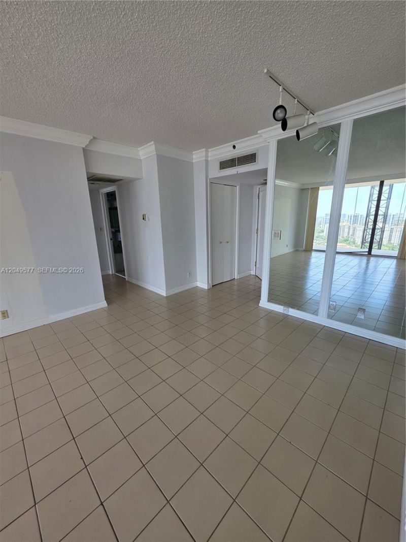 19355 Turnberry Way, Unit 25C, Aventura, FL 33180 Photo