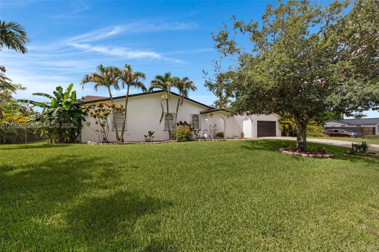 15940 SW 283rd St, Homestead, FL 33033 Photo