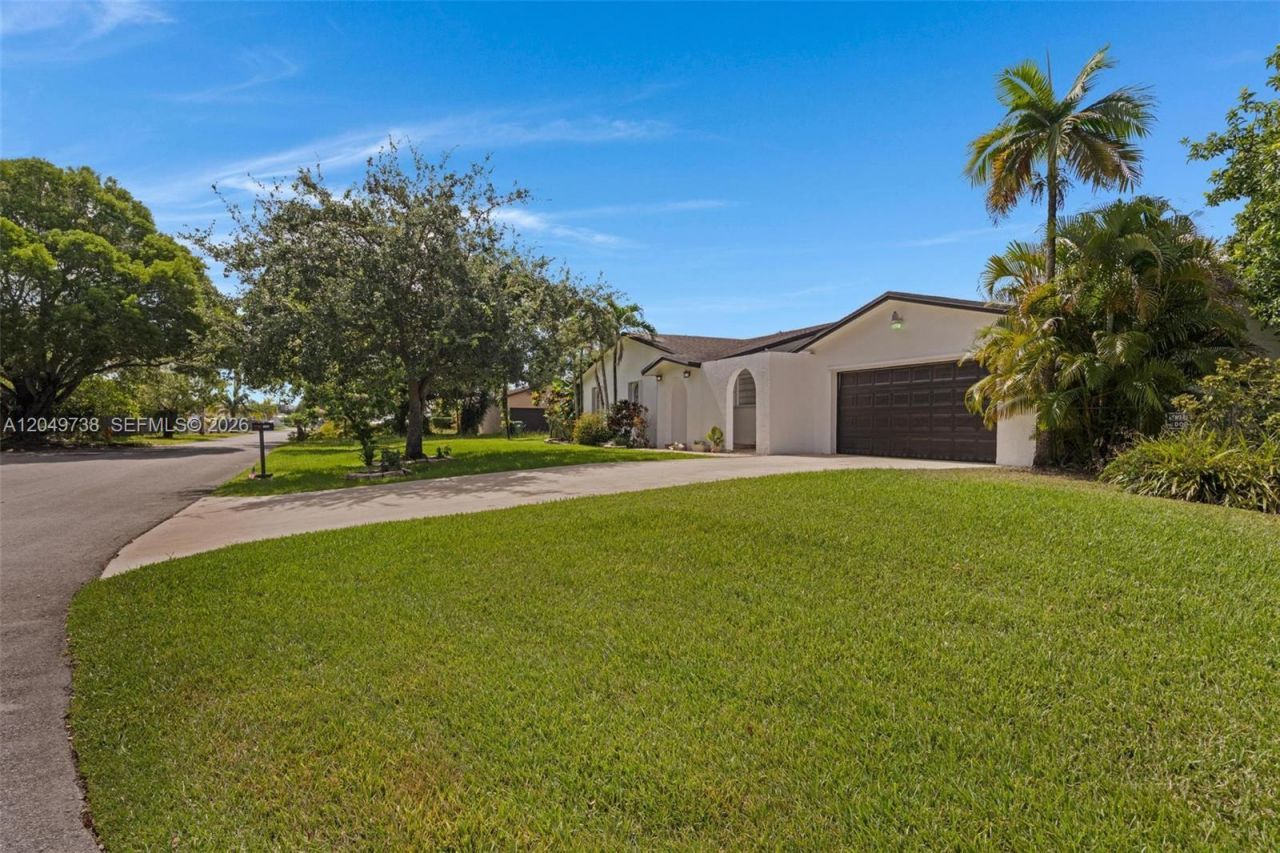15940 SW 283rd St, Homestead, FL 33033 Photo
