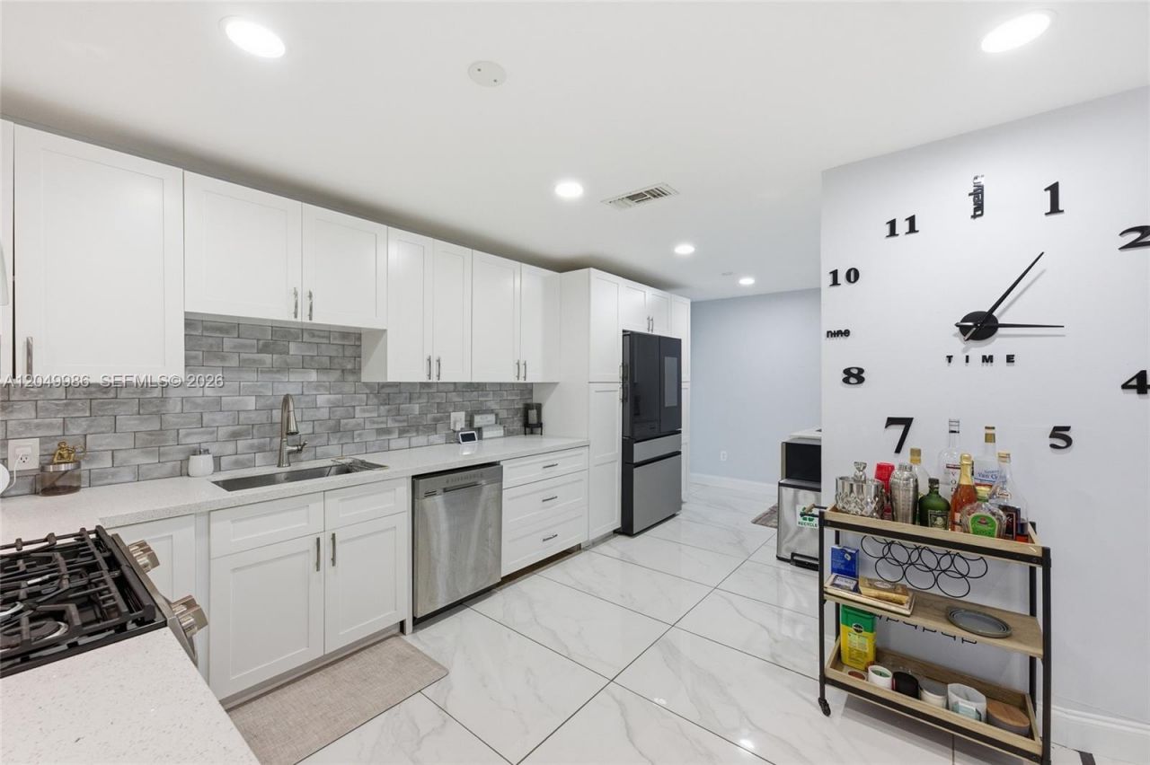 9771 NW 24th Pl , Sunrise, FL 33322 Photo