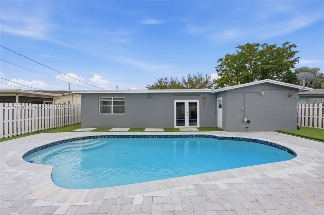 9771 NW 24th Pl, Sunrise, FL 33322 Photo
