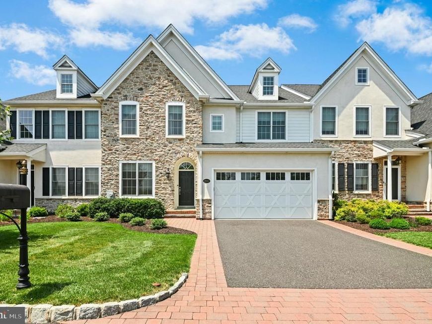 1980 Carriage Knoll Drive, Bethlehem, PA 18015 Main Photo