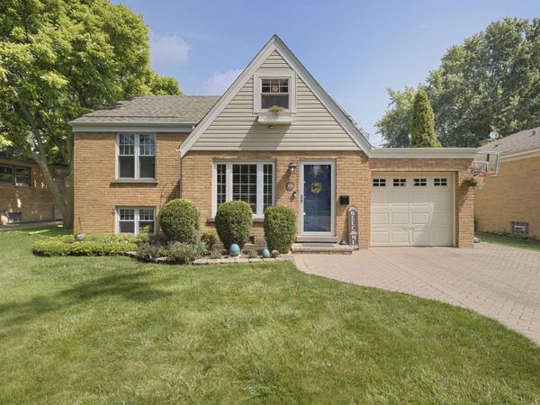 9024 30th Street , Brookfield, IL 60513