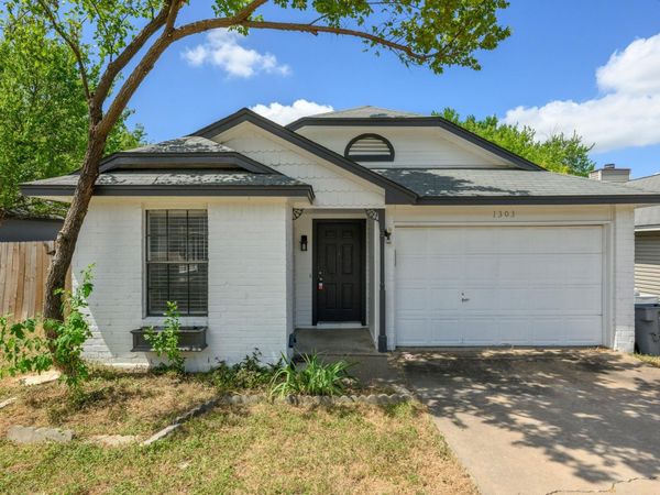 1303 Dominique DR, Austin, TX 78753