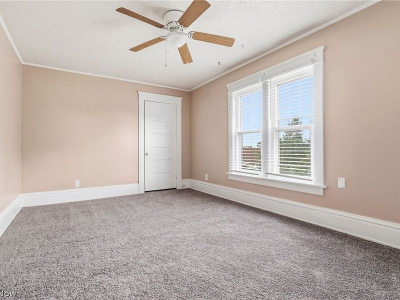 330 W Market Street, Alliance, OH 44601 Photo 14