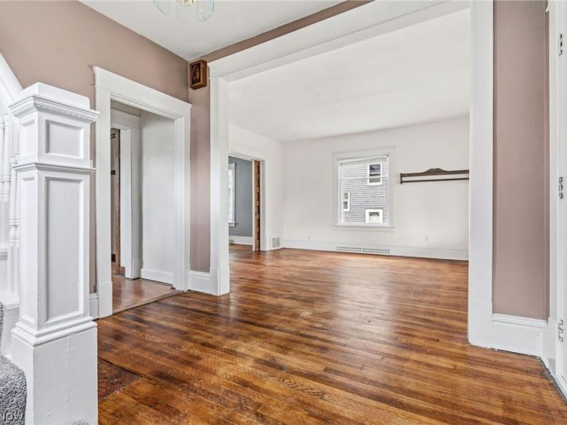 330 W Market Street, Alliance, OH 44601 Photo 5