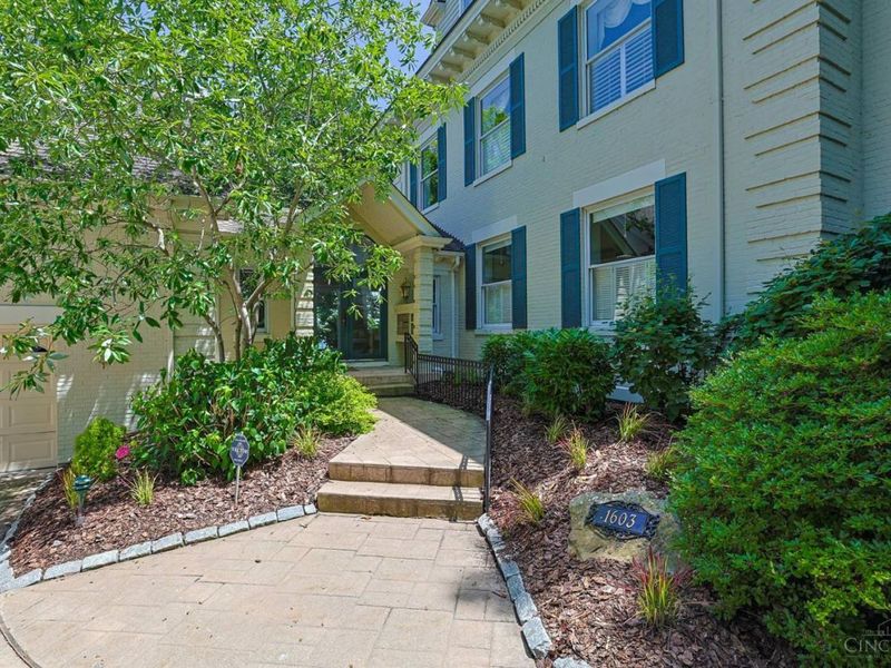 1603 E McMillan Street, Unit D, Cincinnati, OH 45206 Photo 4