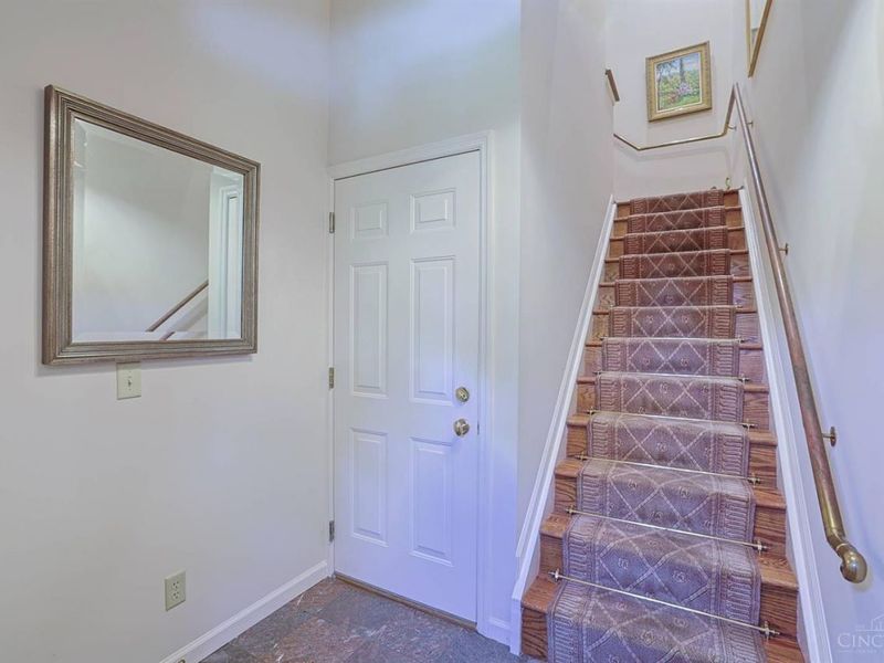 1603 E McMillan Street, Unit D, Cincinnati, OH 45206 Photo 6