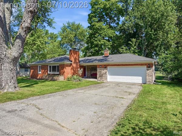 2444 Anders Drive, Waterford Twp, MI 48329