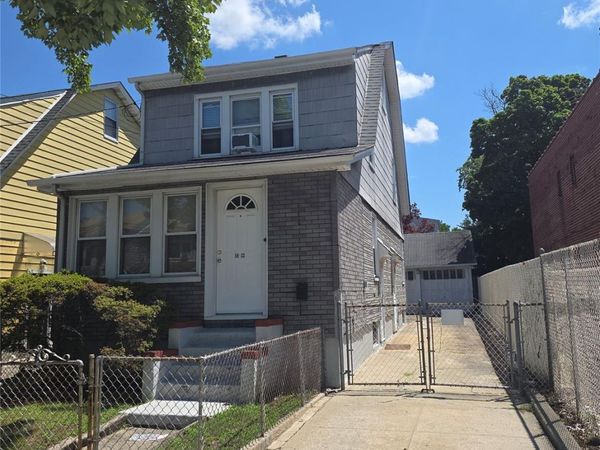 5933 159th Street , Fresh Meadows, NY 11365