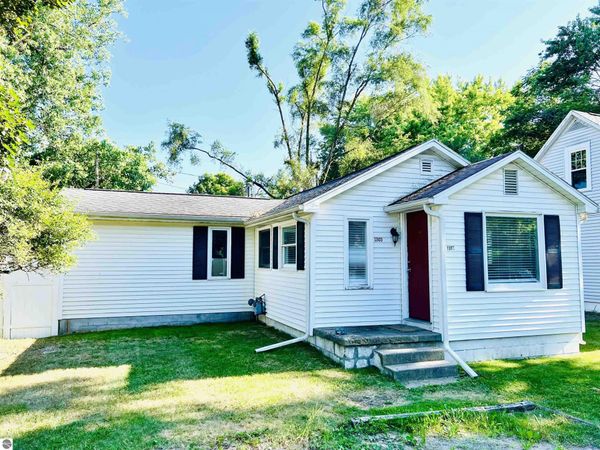 1303 Elm Street, Mt Pleasant, MI 48858