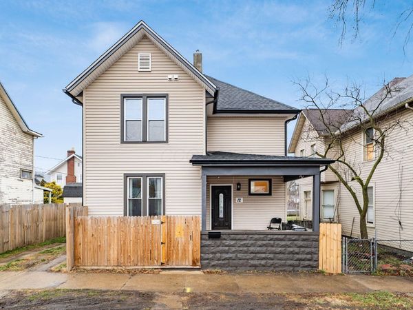12 E Saint Clair Street , Newark, OH 43055