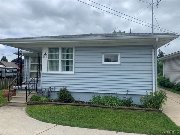 585 Harlem Road , Buffalo, NY 14224