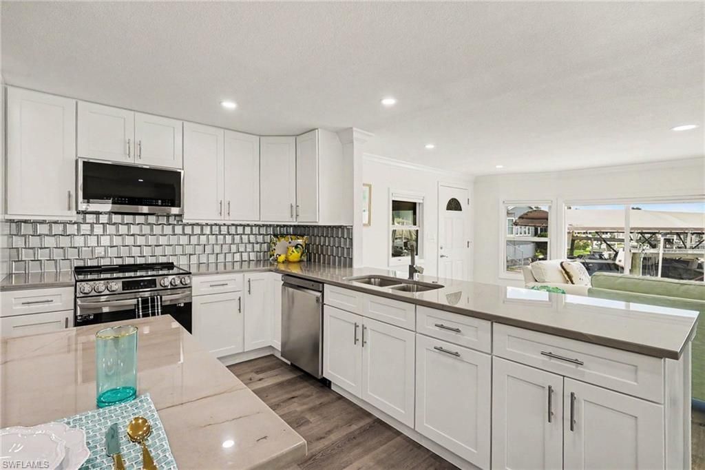 11181 Azalea Ln, Fort Myers Beach, FL 33931 Photo