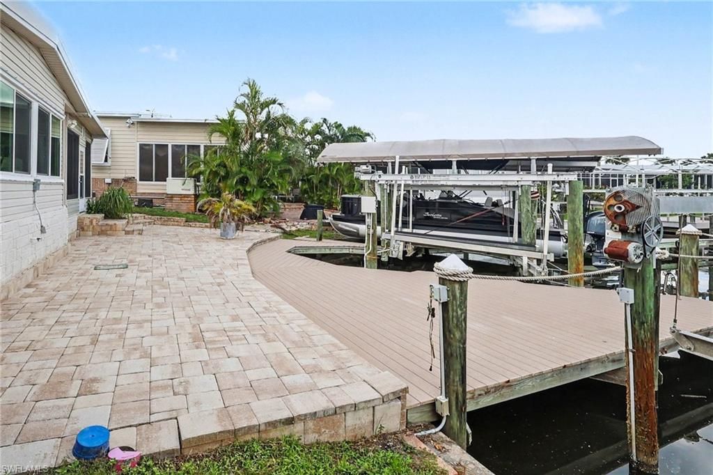 11181 Azalea Ln, Fort Myers Beach, FL 33931 Photo