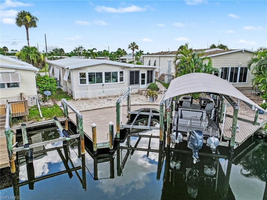 11181 Azalea Ln, Fort Myers Beach, FL 33931 Photo
