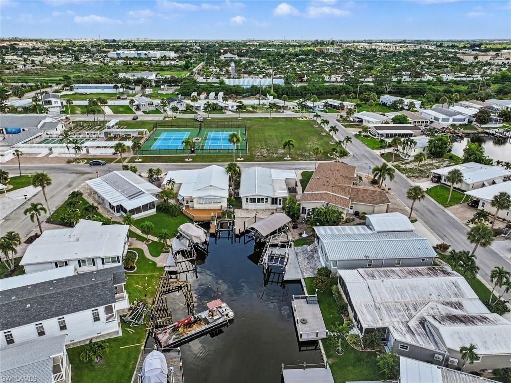 11181 Azalea Ln, Fort Myers Beach, FL 33931 Photo
