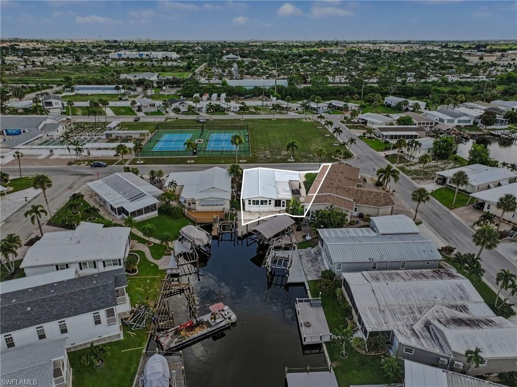 11181 Azalea Ln, Fort Myers Beach, FL 33931 Photo