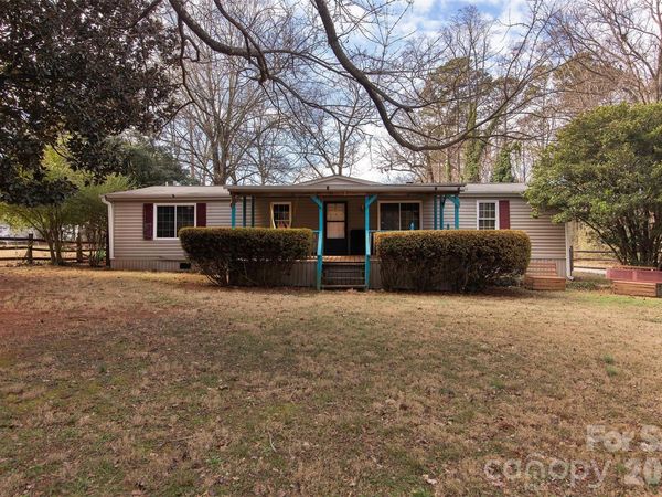 5727 Thompson Road , Charlotte, NC 28216