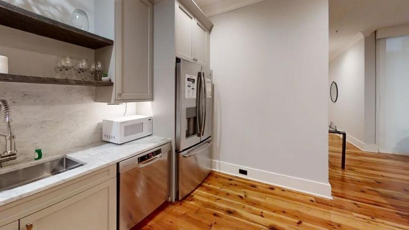 288 King Street Photo 5
