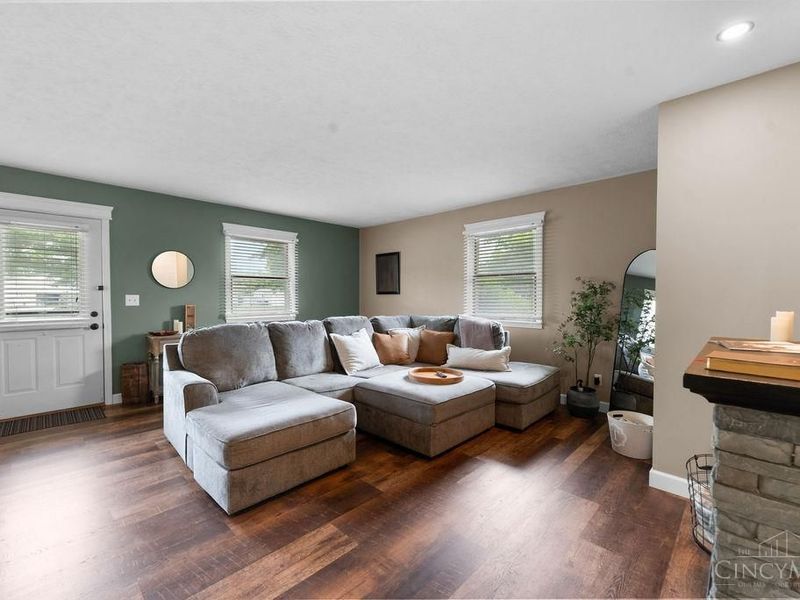 624 Bourbon Street, Blanchester, OH 45107 Photo 6